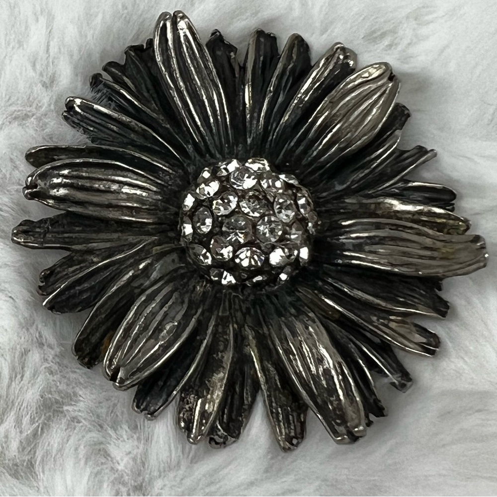 Vintage Royal Crest Flower Brooch